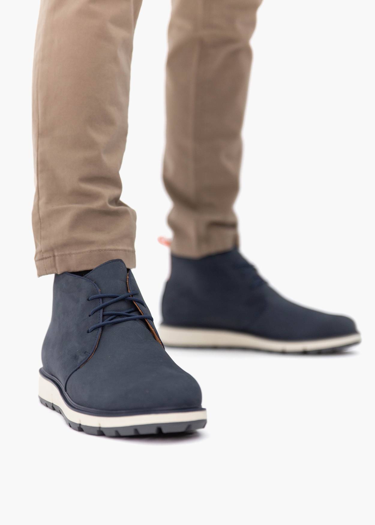 Motion Chukka Lug Sole