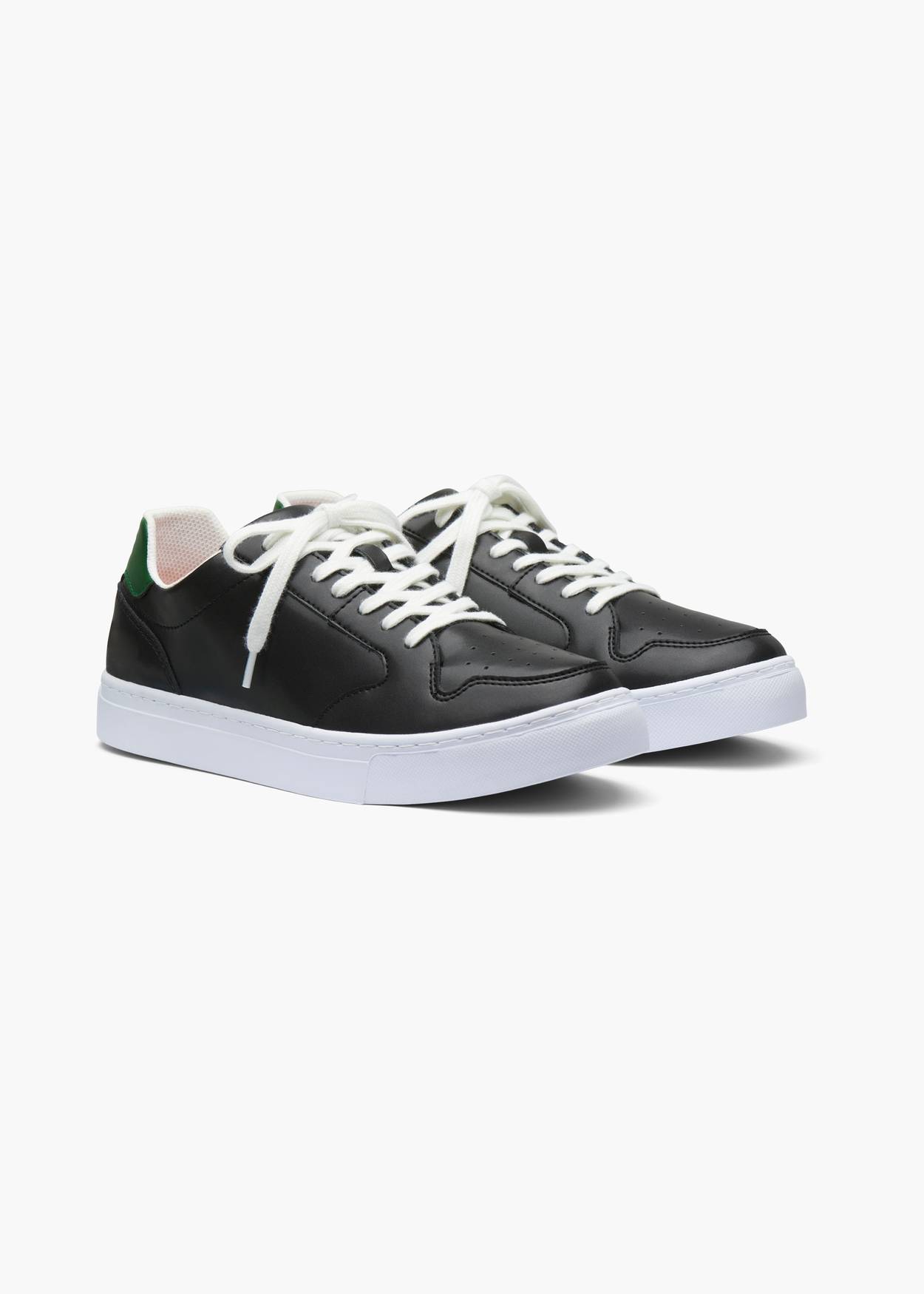 Avenue Sneaker